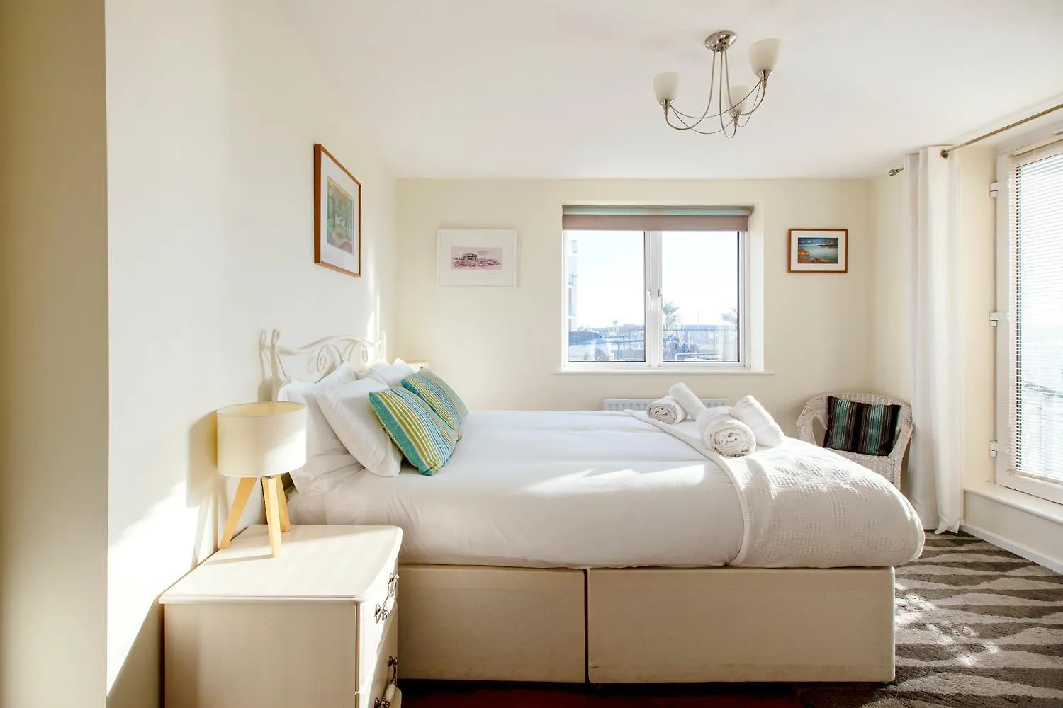 2Br Apartment With Balcony On Brighton Marina