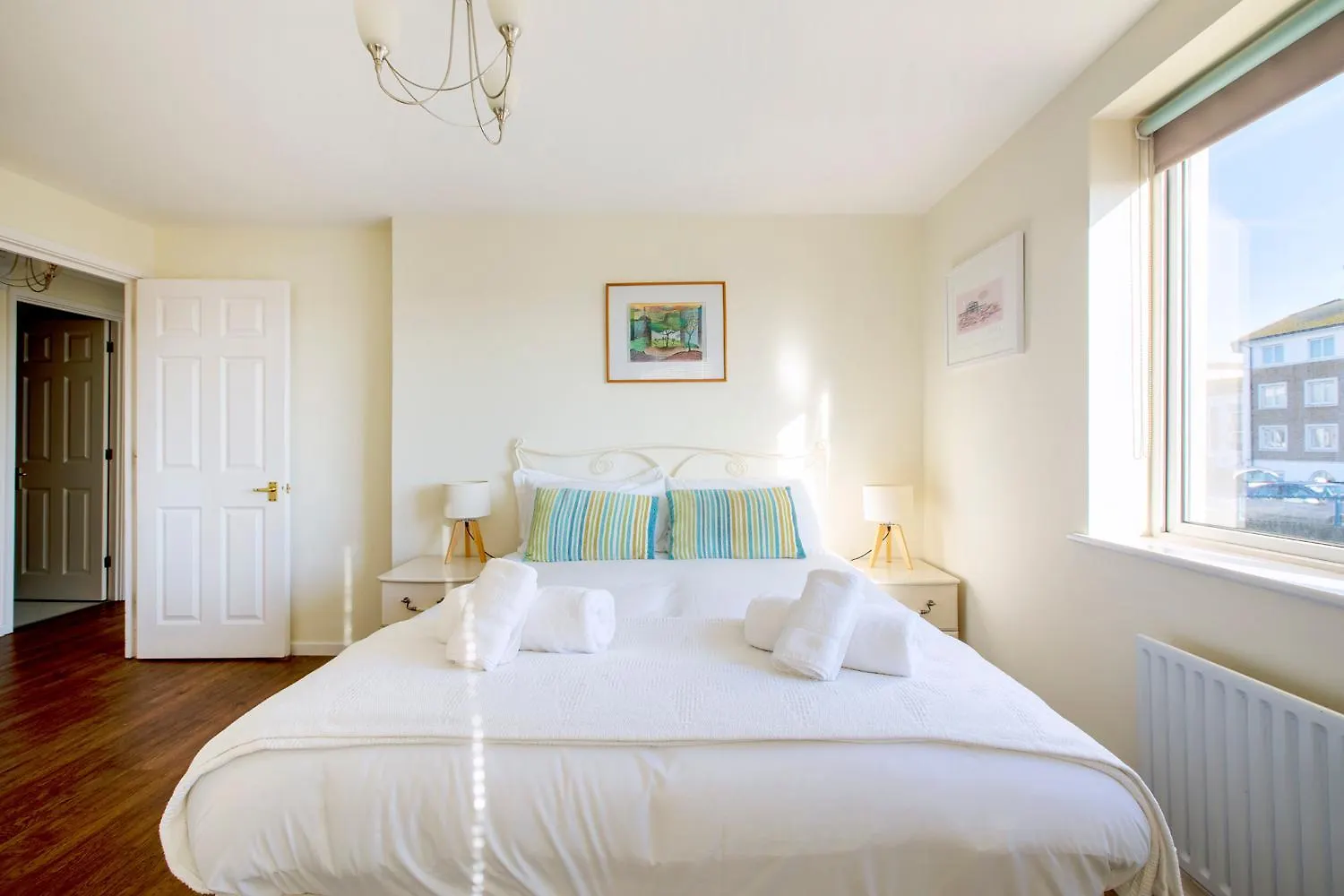2Br Apartment With Balcony On Brighton Marina 0*,